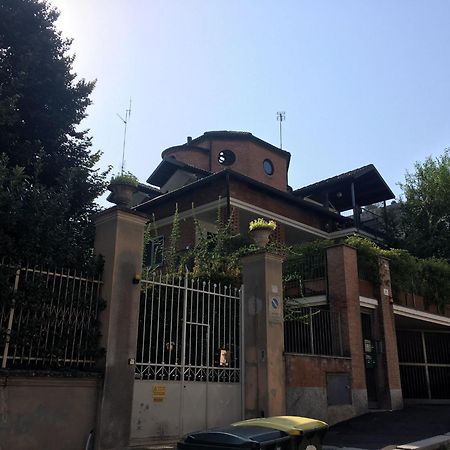 Appartamentino Autonomo Zona Gran Madre Di Dio Torino Exterior foto